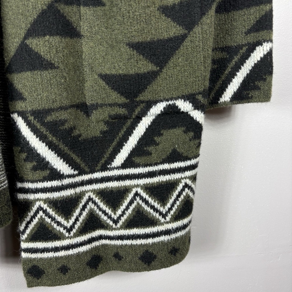 Fyre Women's Medium Green Black‎ Aztec Open Front Long Sleeve Cardigan Sweater - Picture 4 of 6